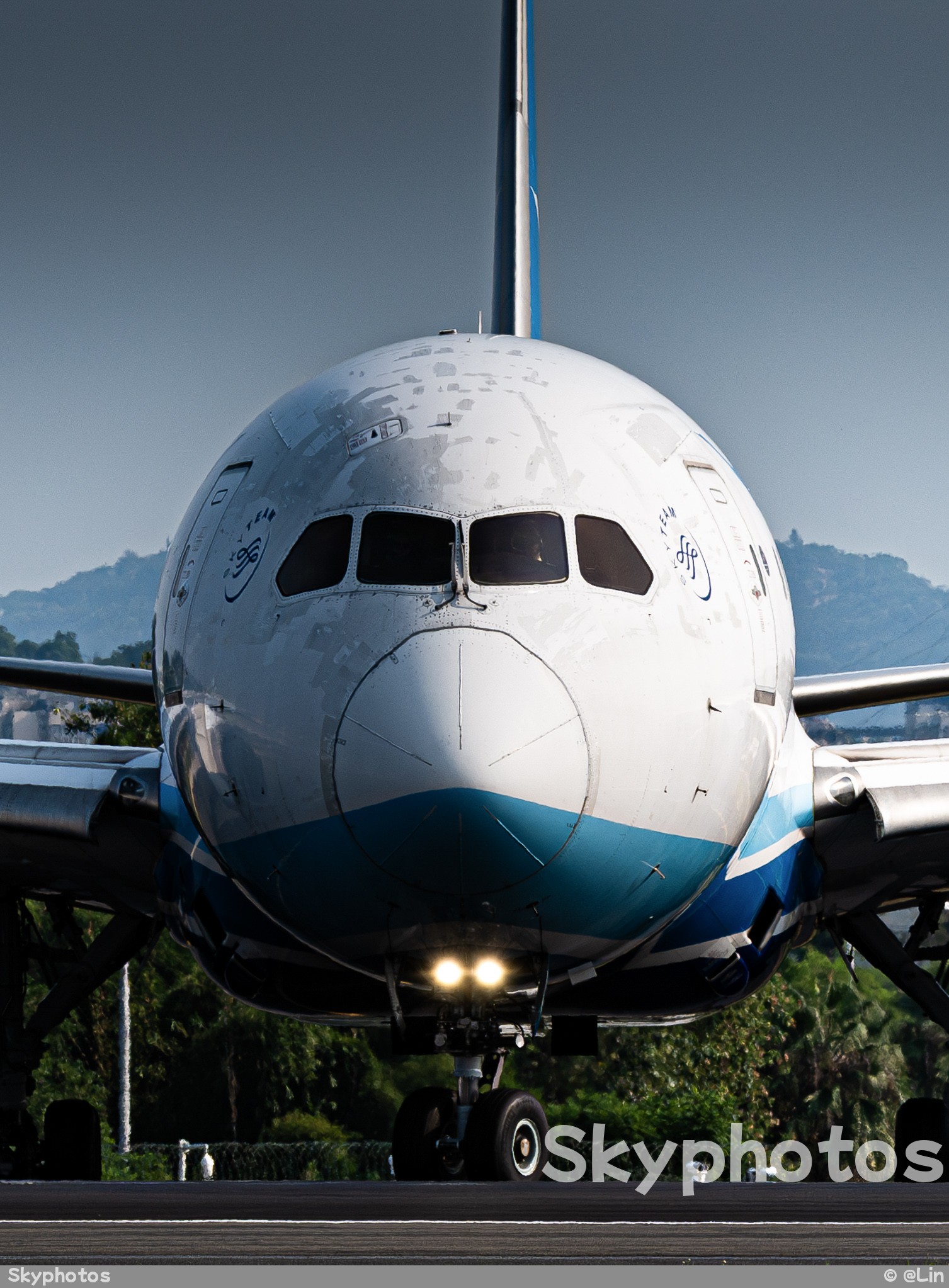 厦门航空 B787-8