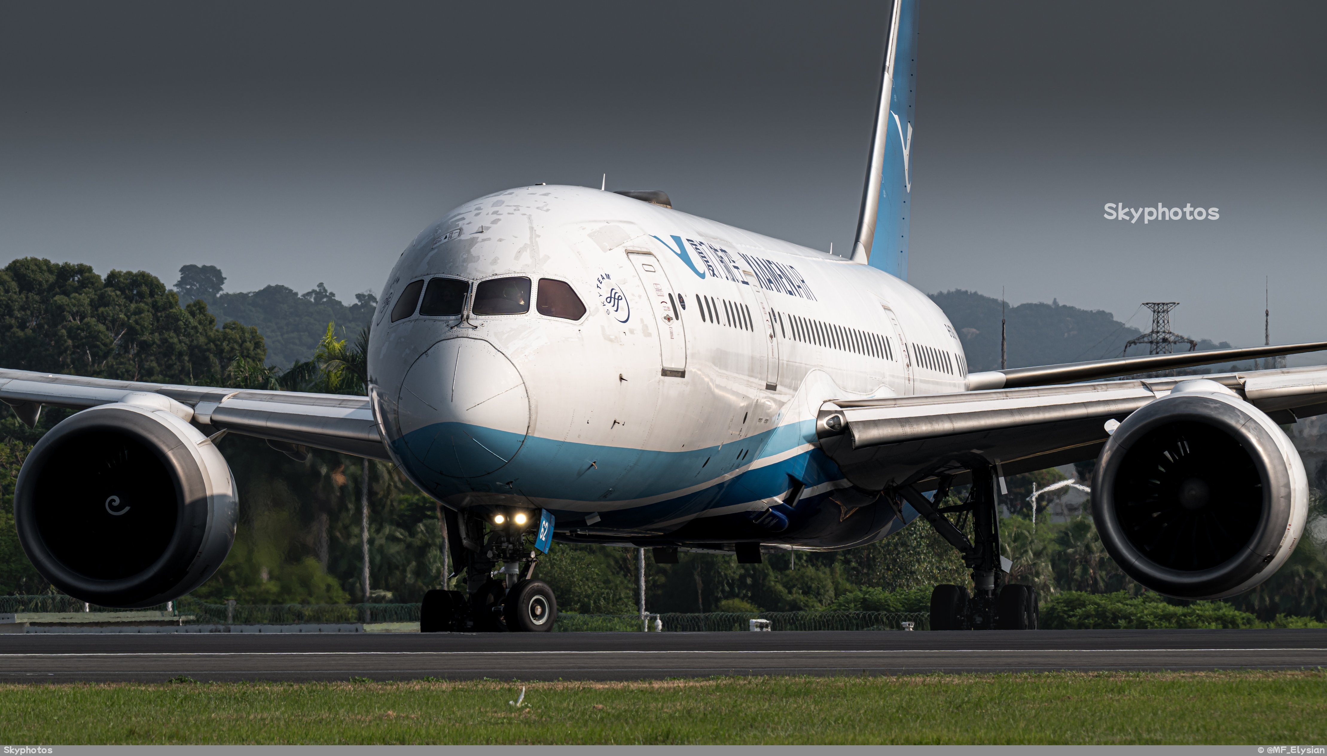 厦门航空 B787-8