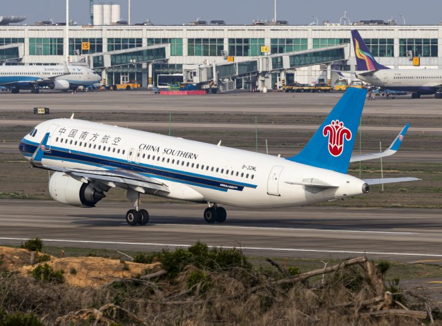中国南方航空 A320-251N