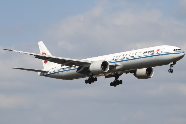 中国国际航空 B777-39L(ER)