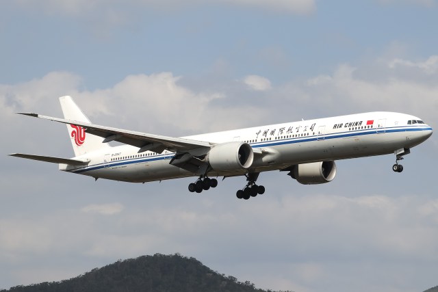 中国国际航空 B777-39L(ER)