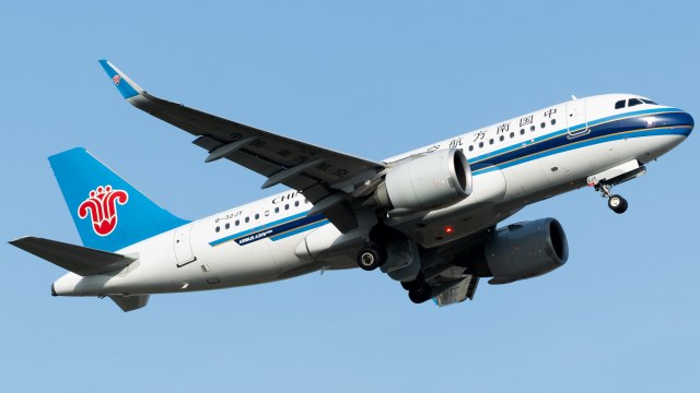 中国南方航空 A319-153N
