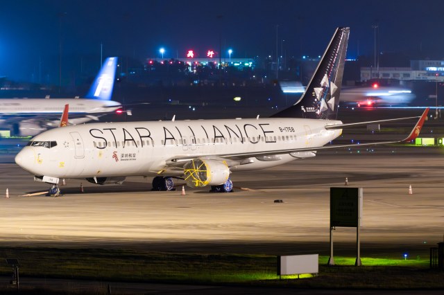 深圳航空 B737-87L(WL)