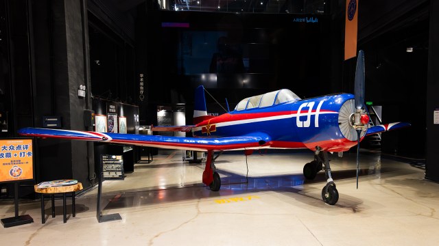 中国空军 Nanchang CJ-6