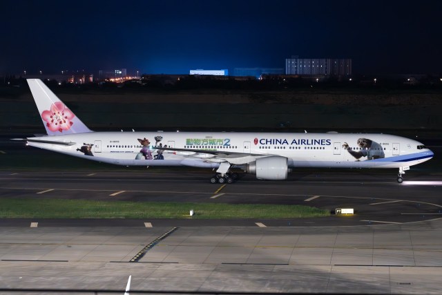 中华航空 Boeing 777-36N（ER）