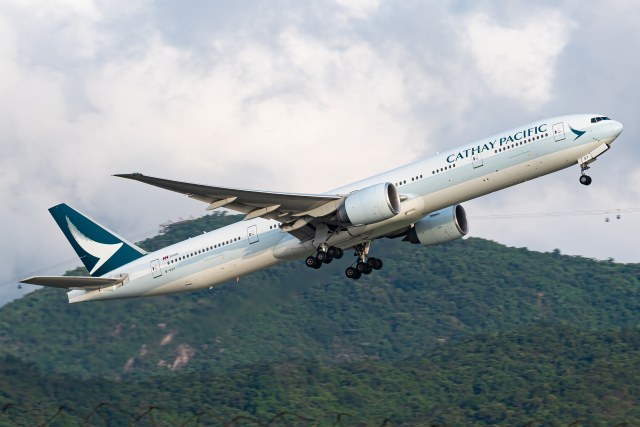 国泰航空 Boeing 777-367(ER)