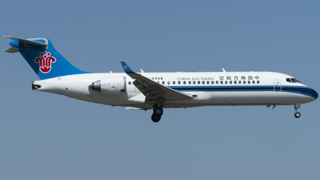 中国南方航空 ARJ21-700