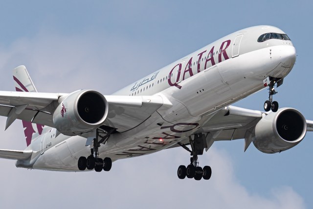 Qatar Airways Airbus A350-941