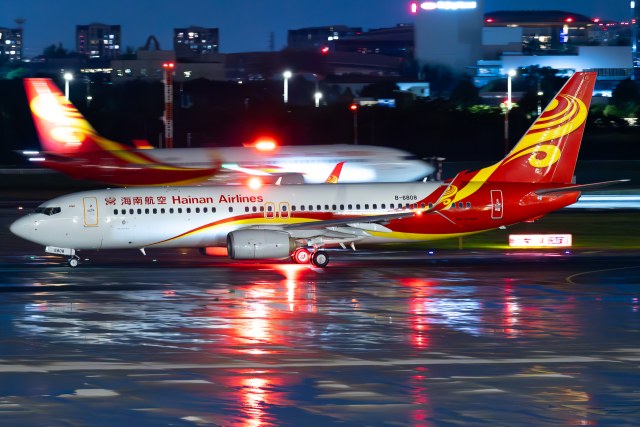 海南航空 Boeing737-84p