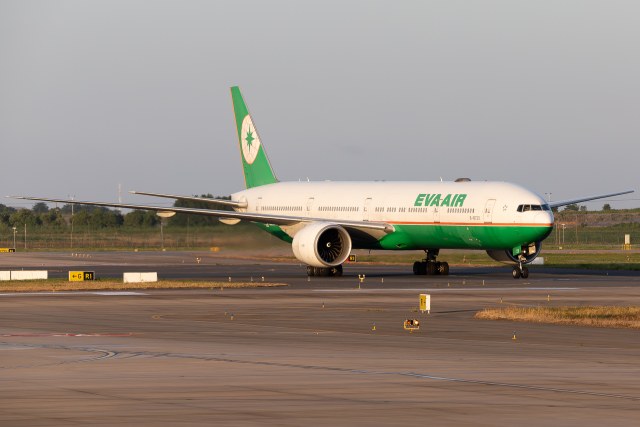 Eva Air Boeing 777-36NER