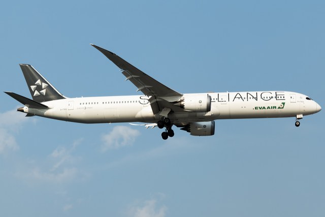 EVA AIR B787-10