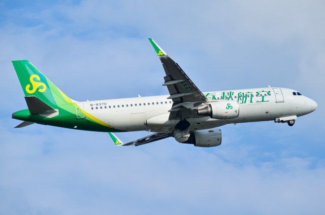 春秋航空 Airbus A320-214