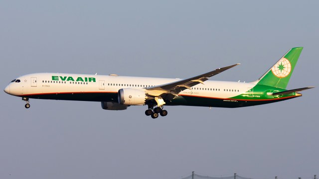 EVA Air Boeing 787-10 Dreamliner