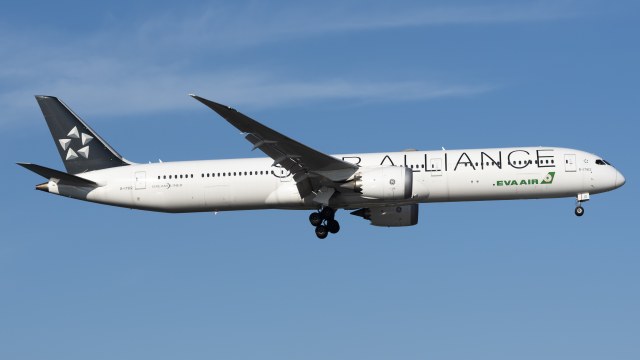 EVA AIR B787-10