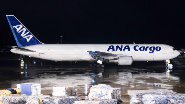 全日空航空 Boeing 767-381F(ER)