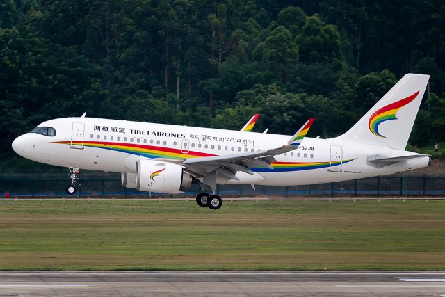 西藏航空 Airbus A319-153N