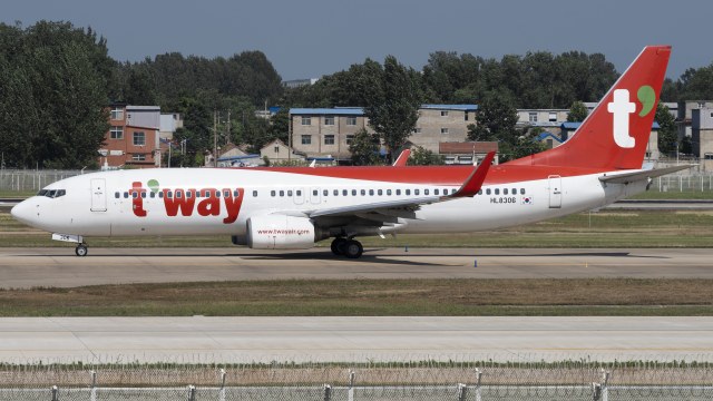 德威航空 737-800