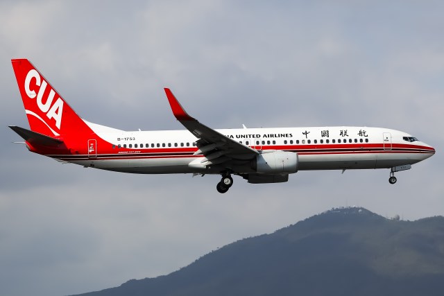 中国联合航空 B737-89P(WL)