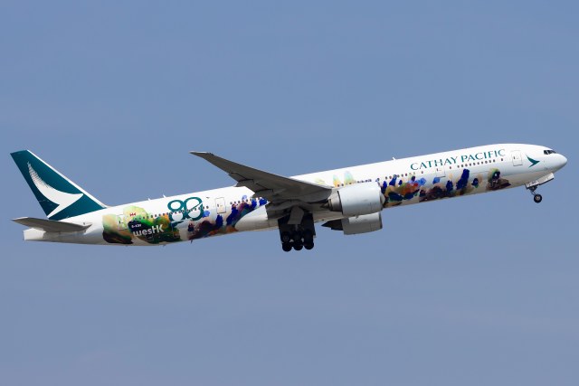 国泰航空 B777-367(ER)