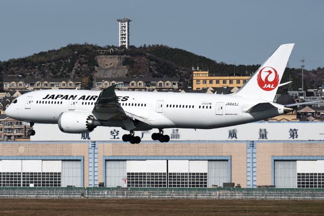 日本航空 Boeing 787-8