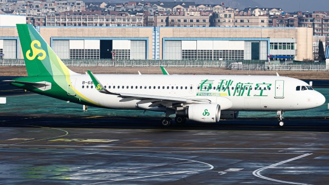 春秋航空 A320-214