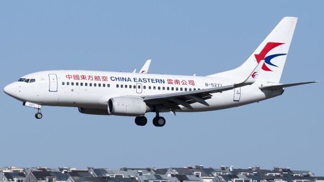 中国东方航空 B737-79P(WL)