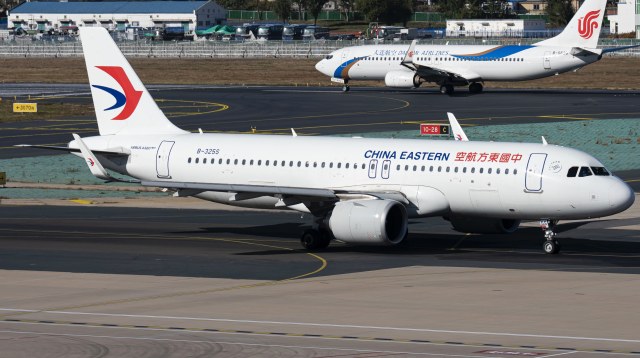 中国东方航空 A320-251N