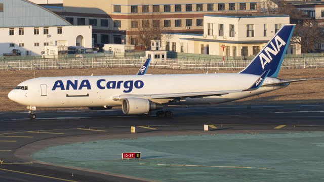 全日空航空 Boeing 767-381F(ER)