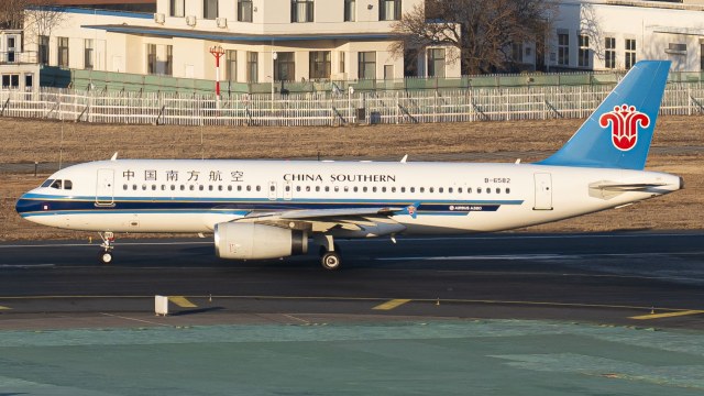 中国南方航空 Airbus A320-214