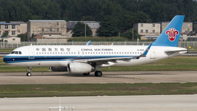 中国南方航空 A320-232(SL)