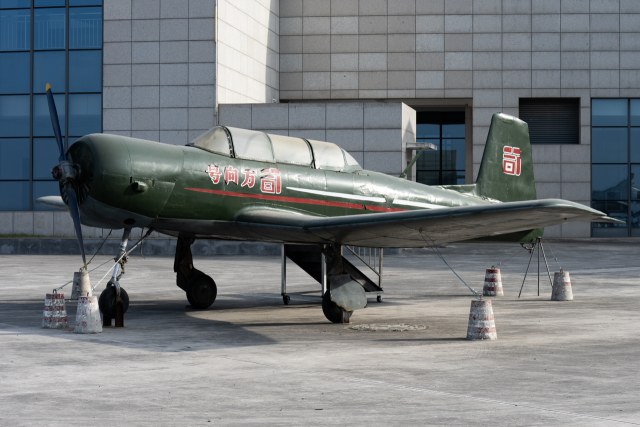 中国空军 Nanchang CJ-6