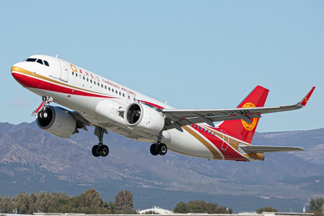 成都航空 A320-251N