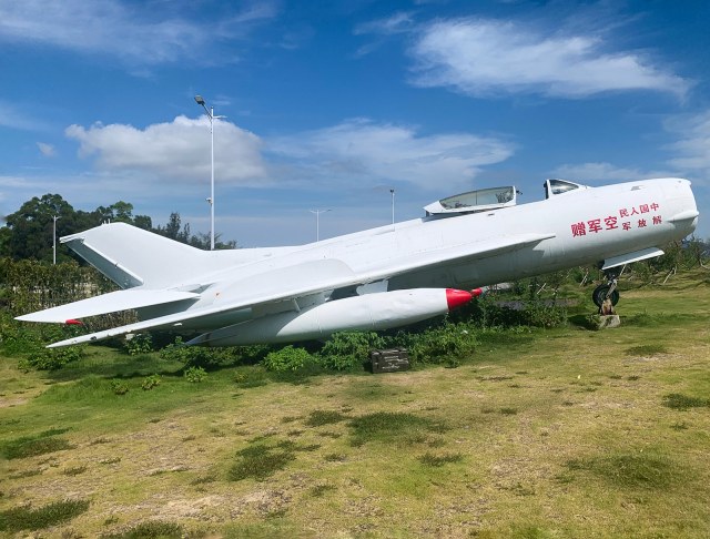 中国人民解放军空军 Shenyang J-6甲