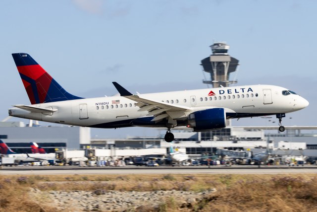 达美航空 A220-100 (BD-500-1A10)