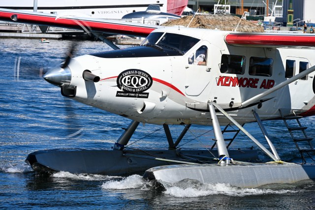 Kenmore Air Express U-1A(Turbine)