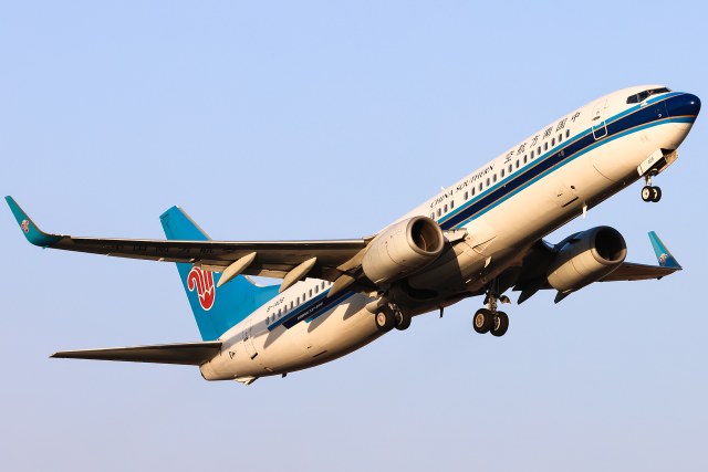 中国南方航空 B737-800(WL)