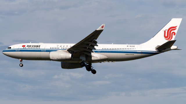 中国国际航空 A330-243