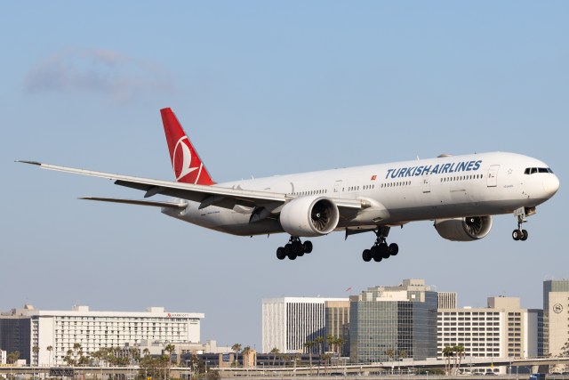 THY Turkish AL B777-300ER