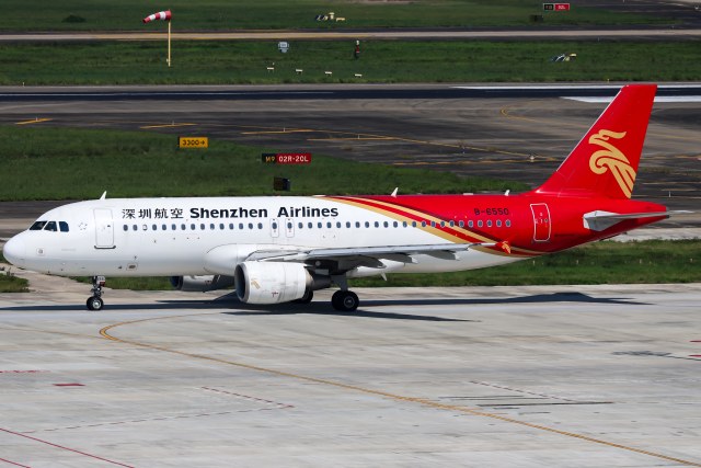 深圳航空 A320-214
