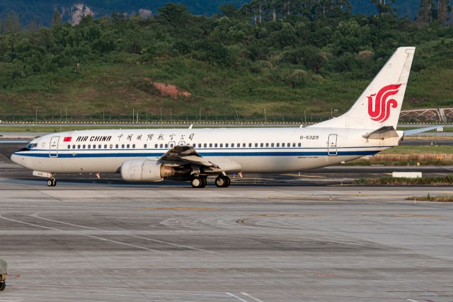 中国国际航空 Boeing 737-86N