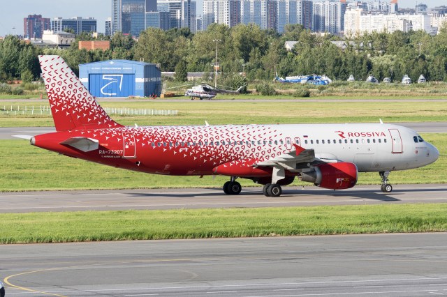 Rossiya AL A320-214