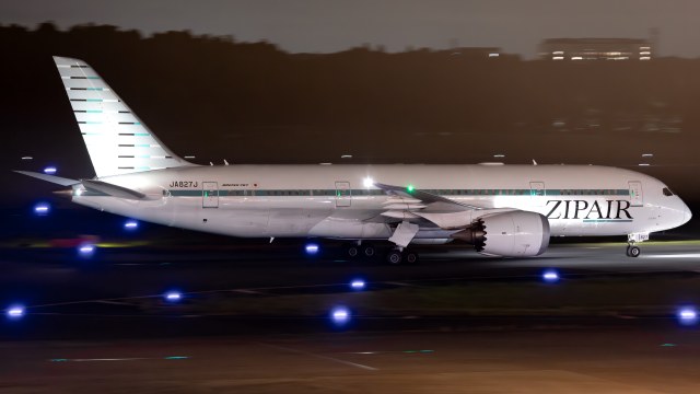 ZIPAIR Tokyo B787-8 Dreamliner