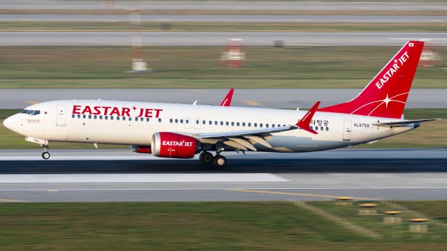 易斯达航空 B737-8 MAX