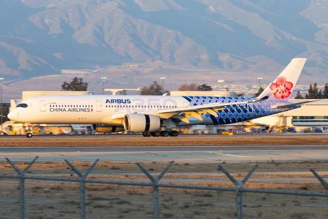 中华航空 A350-941