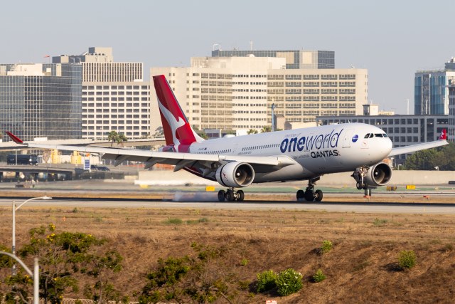 Qantas Airbus A330-202