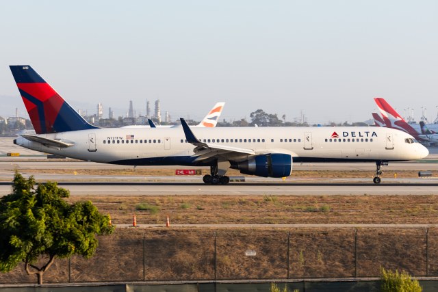 达美航空 B757-200(WL)