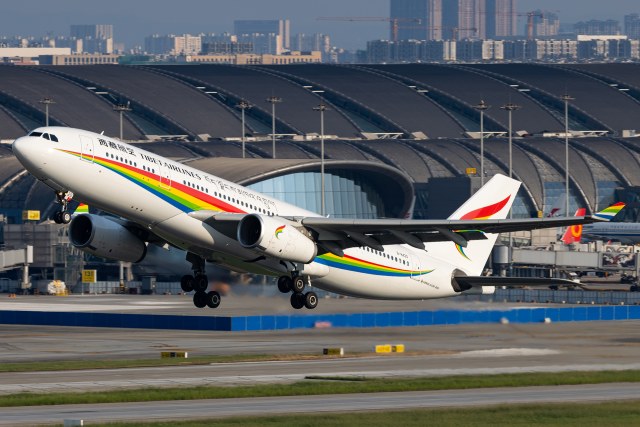 西藏航空 A330-243