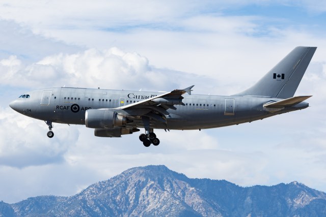 加拿大皇家空军 Airbus CC-150T Polaris (A310-304)