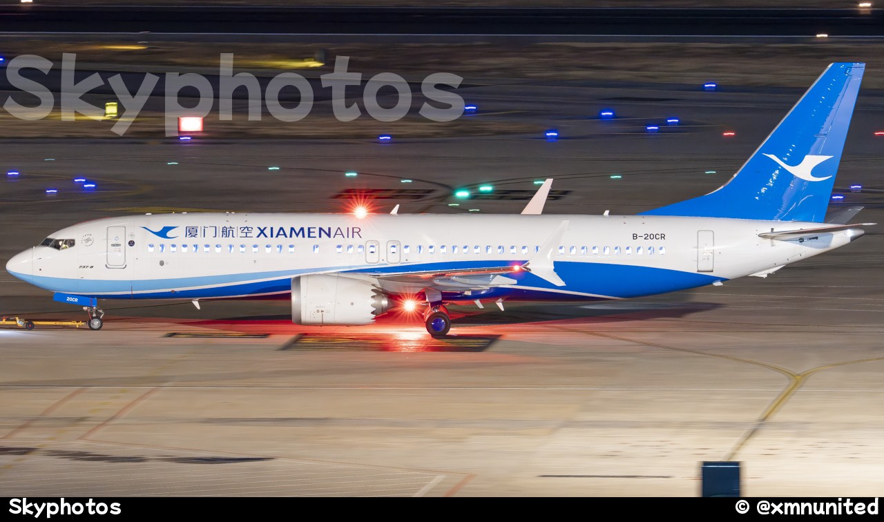 厦门航空 B737-8